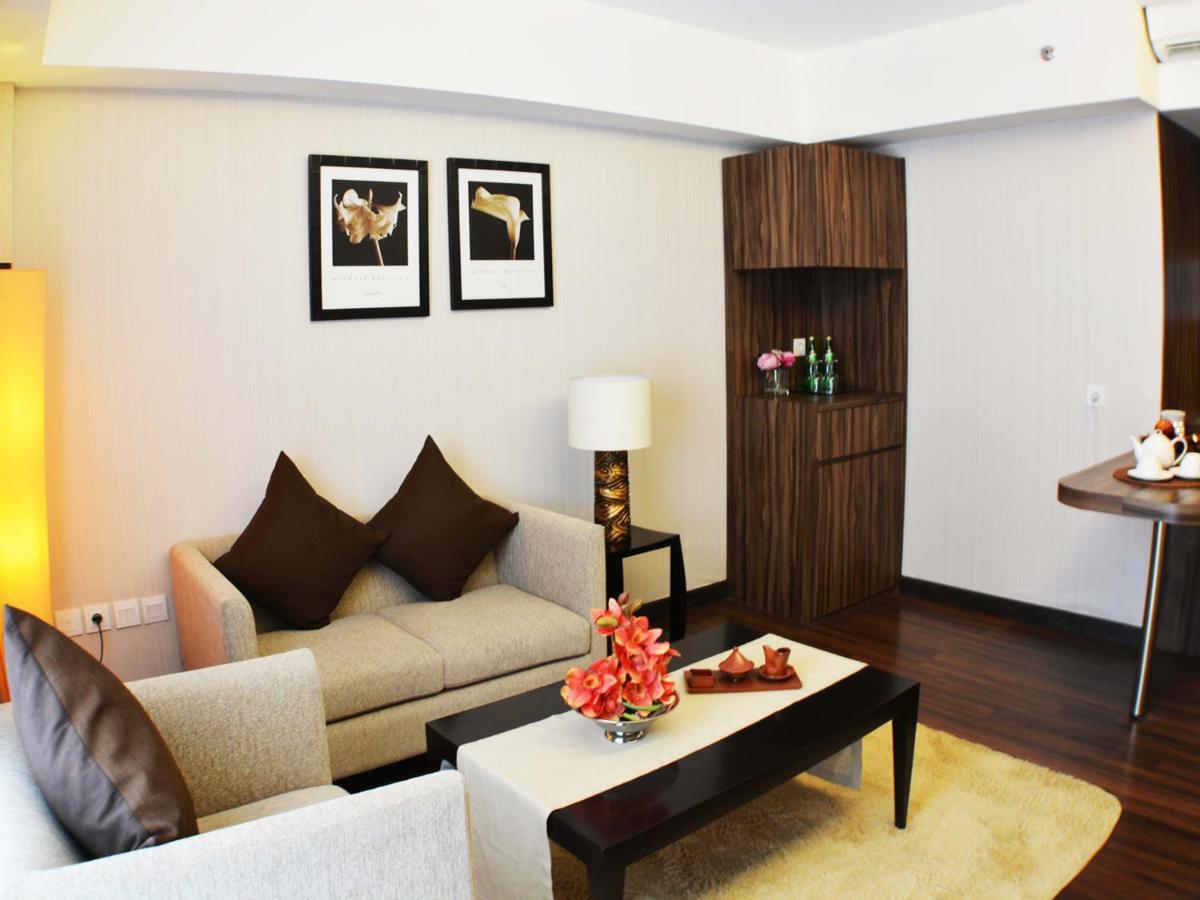 Ramada By Wyndham Bali Sunset Road Kuta Otel Seminyak Dış mekan fotoğraf
