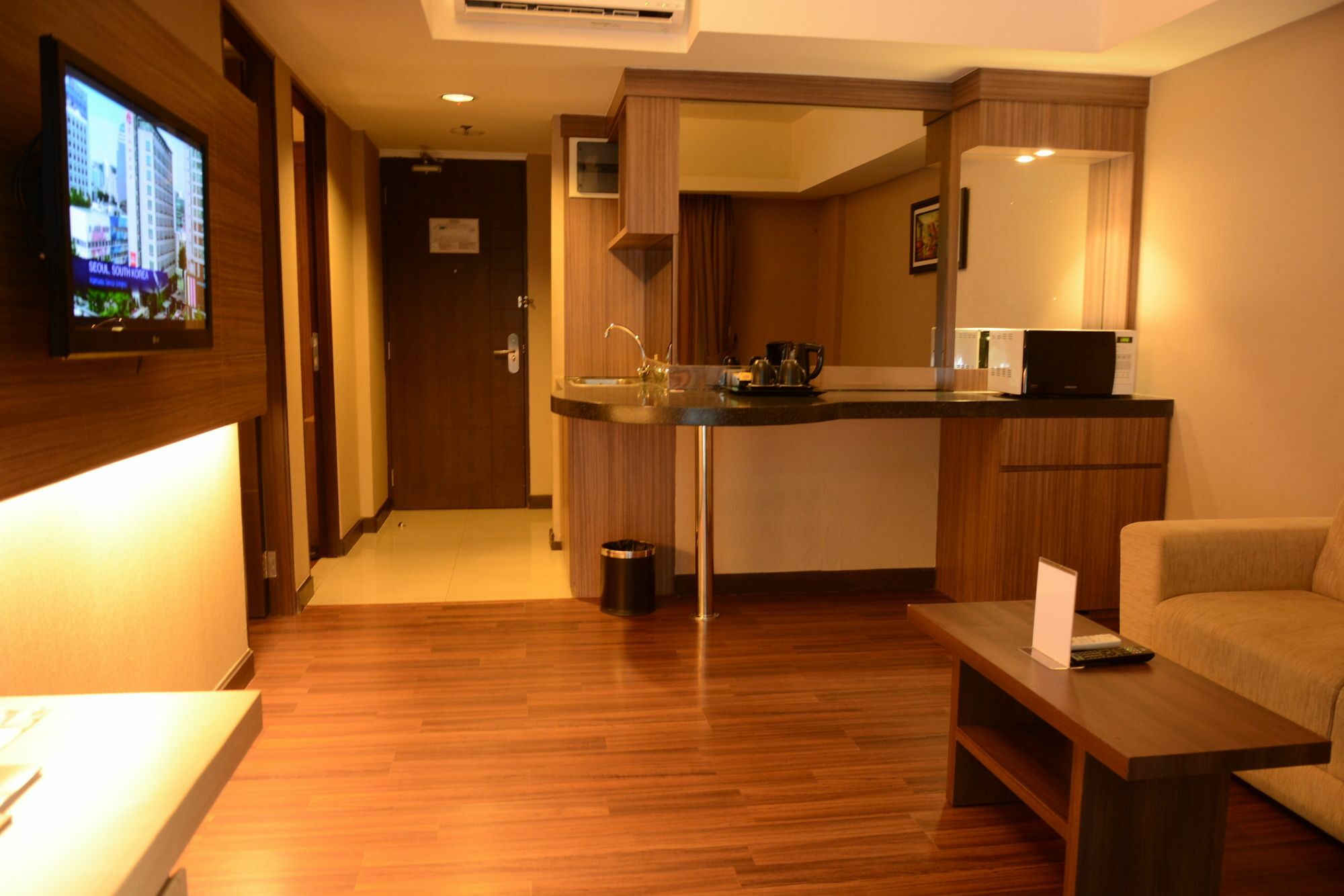 Ramada By Wyndham Bali Sunset Road Kuta Otel Seminyak Dış mekan fotoğraf