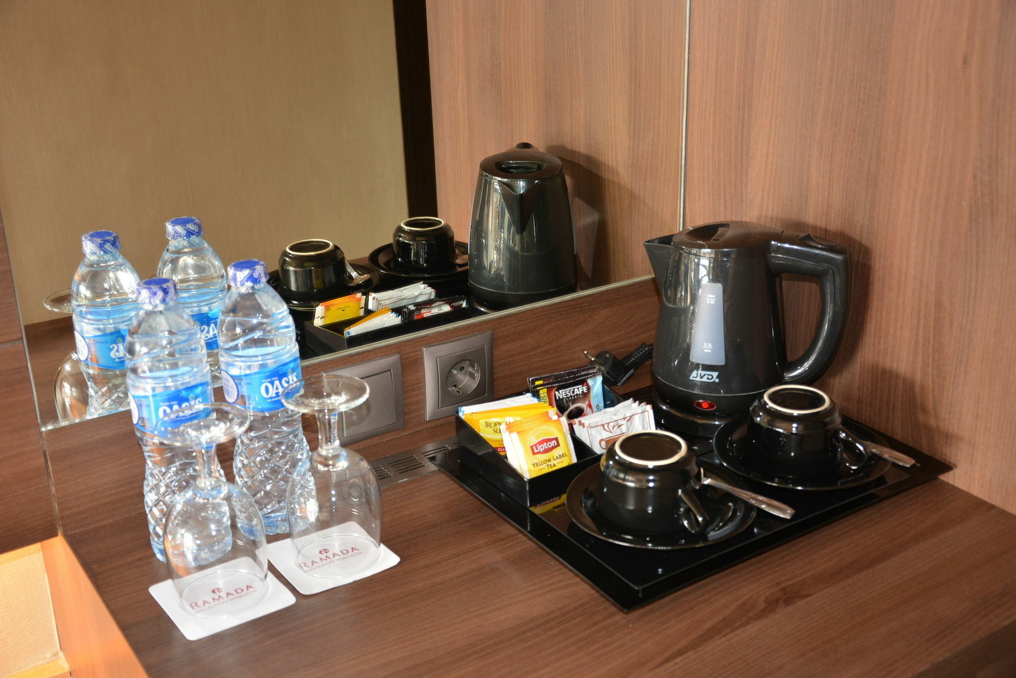 Ramada By Wyndham Bali Sunset Road Kuta Otel Seminyak Dış mekan fotoğraf