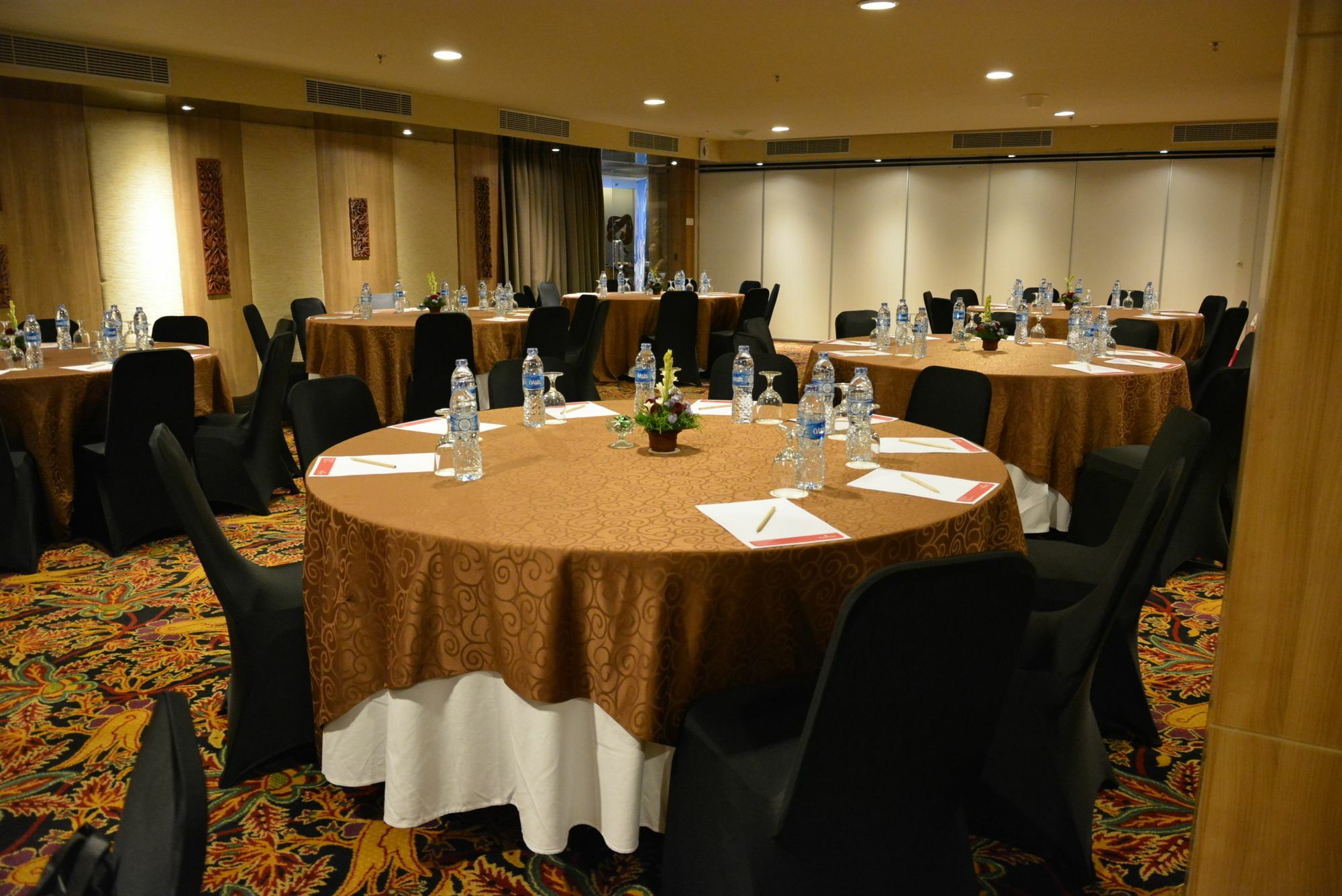 Ramada By Wyndham Bali Sunset Road Kuta Otel Seminyak Dış mekan fotoğraf