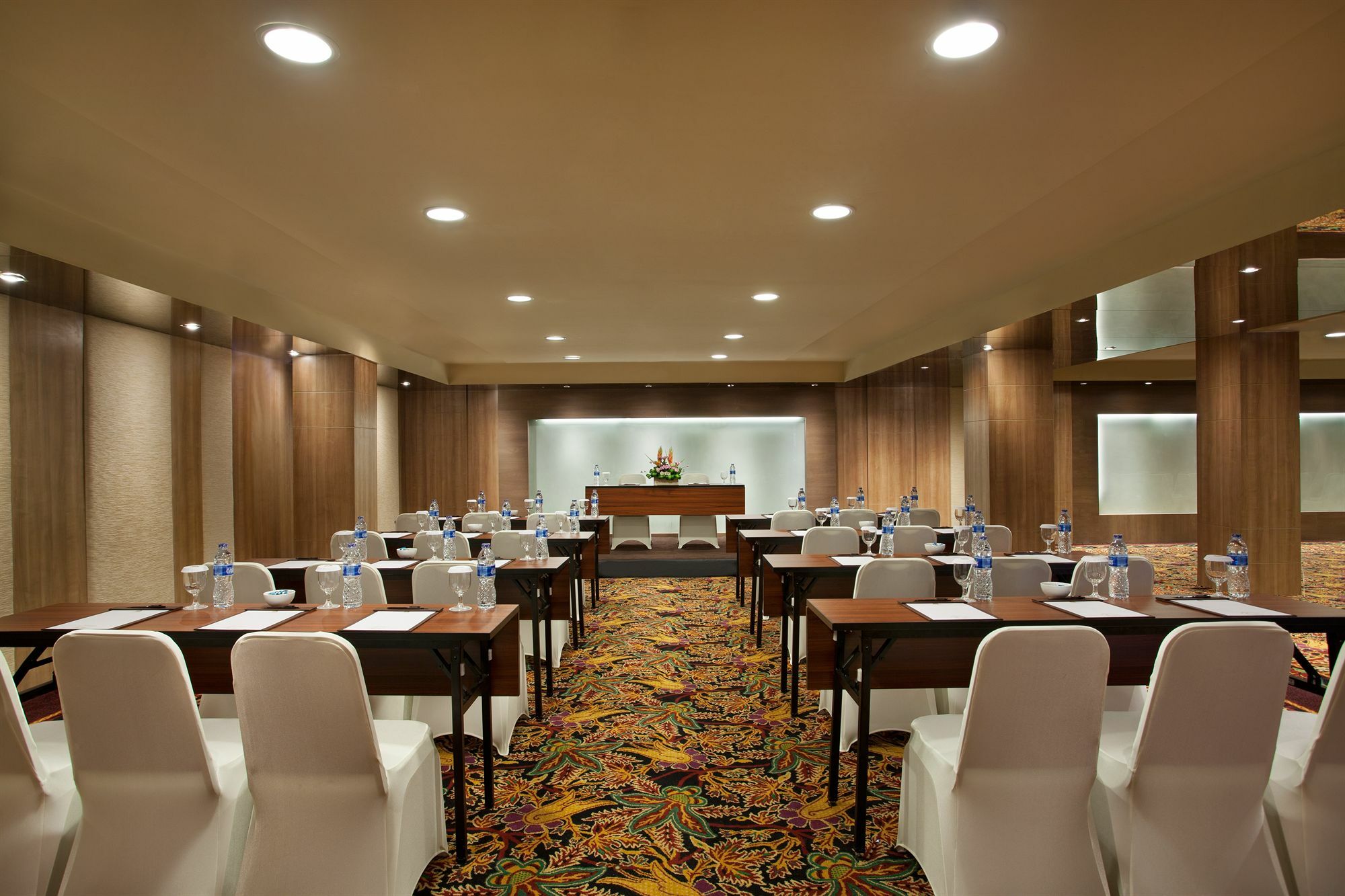 Ramada By Wyndham Bali Sunset Road Kuta Otel Seminyak Dış mekan fotoğraf