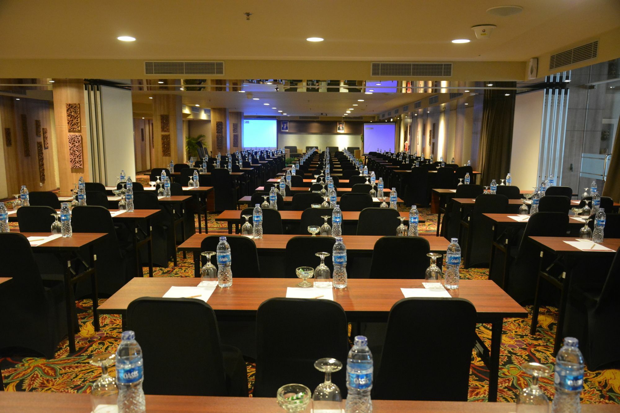 Ramada By Wyndham Bali Sunset Road Kuta Otel Seminyak Dış mekan fotoğraf