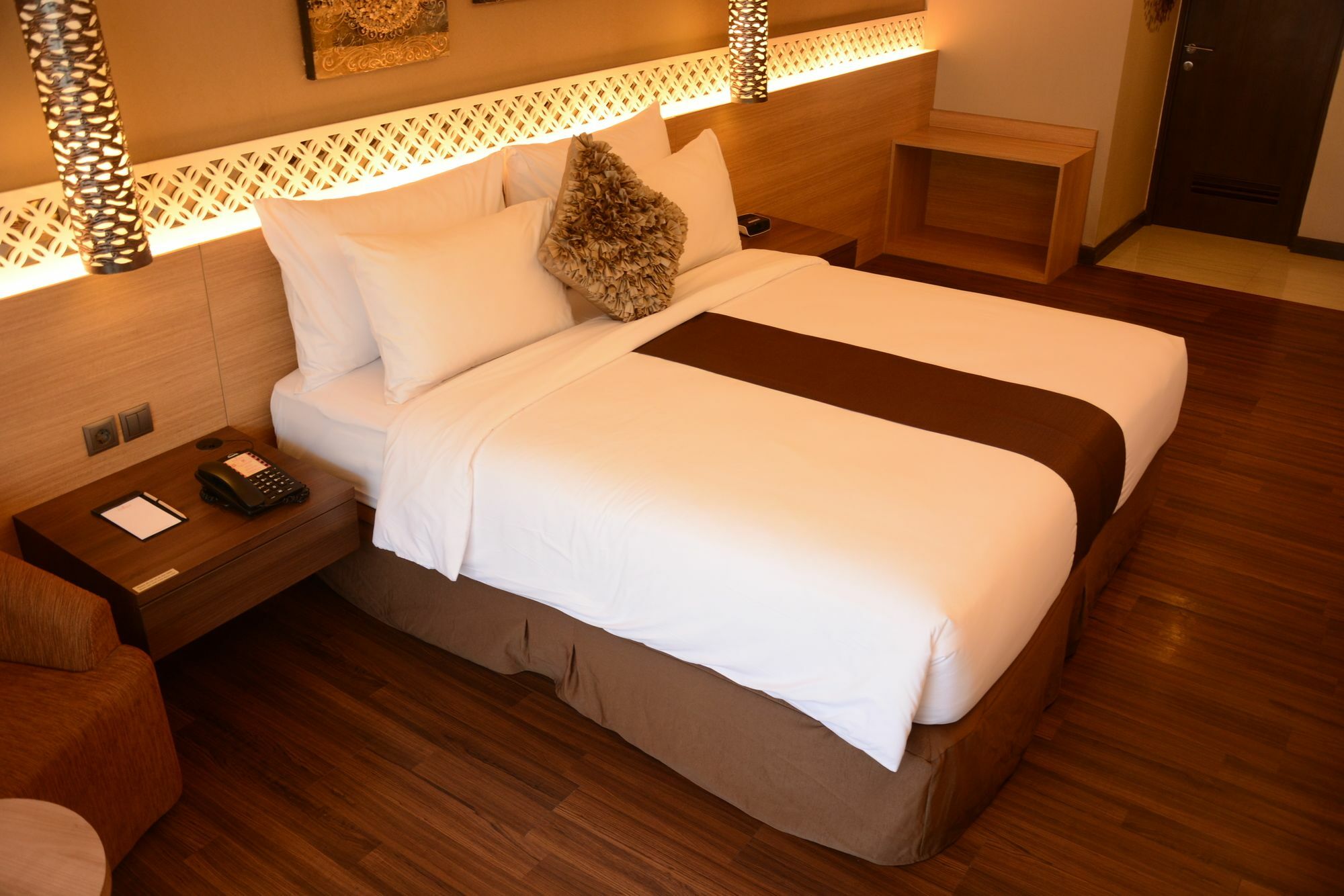 Ramada By Wyndham Bali Sunset Road Kuta Otel Seminyak Dış mekan fotoğraf